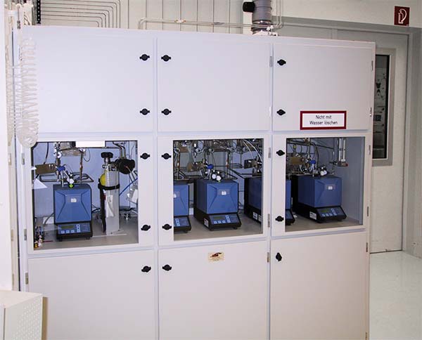 Gas- und Dampfdosierung für eine FHD Anlage mit BCl3, BBr3, SiCl4 , GeCl4, POCl3 und PCl3.